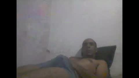 everaldosantos online show from December 26, 12:03 am