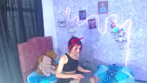 everlin__hot_ online show from January 31, 7:11 pm