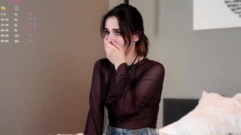 Anita online show from October 27, 3:54 am