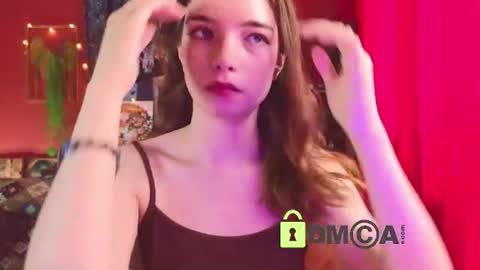 Snapshot of evi_brook chatting on July 28, 12:34 pm evi_brook online show from July 28, 12:34 pm