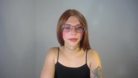 Snapshot of evi_kitty chatting on February 28, 8:18 pm Evi online show from February 28, 8:18 pm