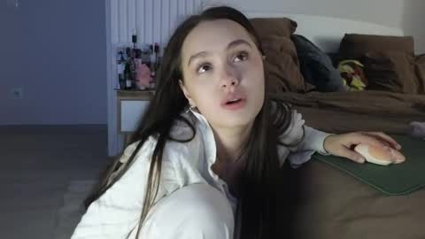 evi_woow online show from April 29, 10:27 pm