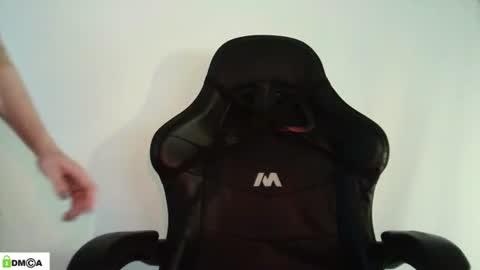 Snapshot of evie_muna chatting on June 10, 6:01 am Renesme White Im here from Monday to Friday online show from June 10, 6:01 am