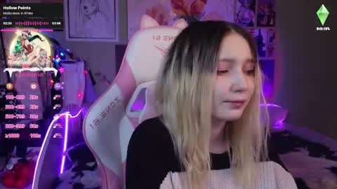 Evie online show from December 22, 8:47 pm