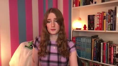 Evie3 online show from November 5, 9:59 pm