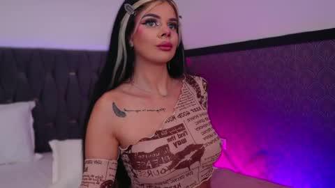 EvieeBliss online show from June 6, 12:32 pm