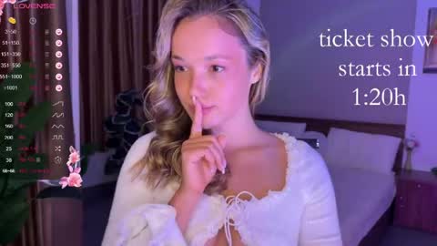 evielina online show from May 24, 12:15 am
