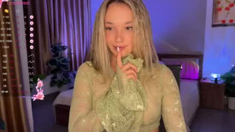 evielina online show from May 28, 11:57 pm