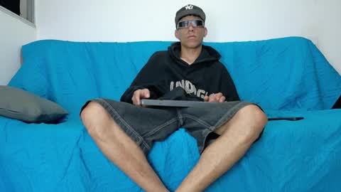 Snapshot of evil_boss1 chatting on June 22, 3:25 am evil_boss1 online show from June 22, 3:25 am
