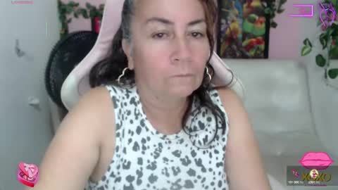 Snapshot of evil_stepmothers chatting on October 16, 7:04 pm Pamela  online show from October 16, 7:04 pm