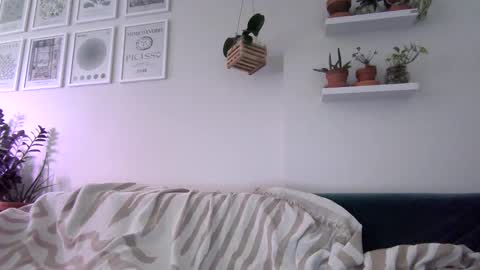 Snapshot of evillers1 chatting on May 6, 1:03 am Badblondebunny online show from May 6, 1:03 am