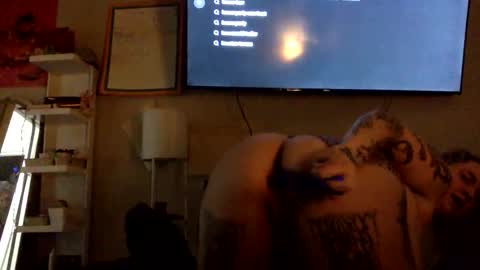 Evil twins online show from December 20, 12:56 pm