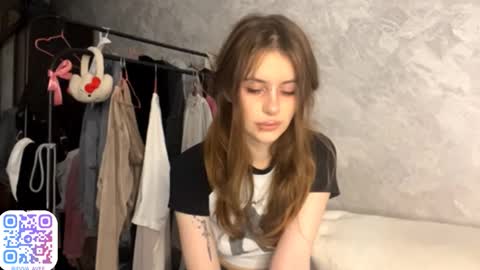 evva_avve_ online show from November 7, 1:00 pm