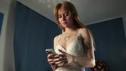 Snapshot of evvr chatting on June 15, 1:08 am Eva online show from June 15, 1:08 am