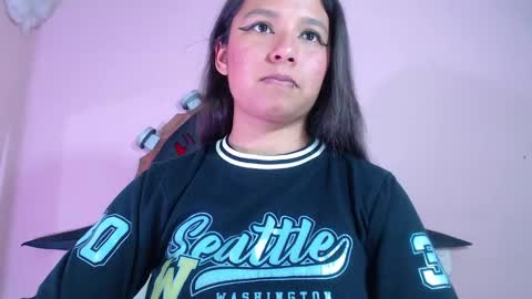 Im Evy online show from October 17, 4:53 pm