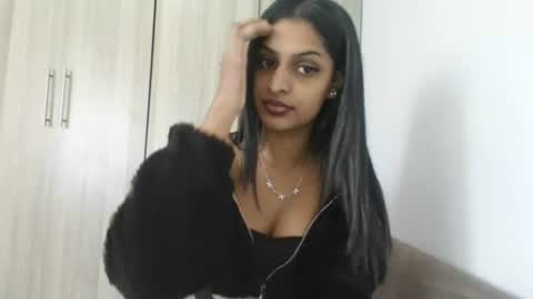 tiara online show from July 7, 8:29 am