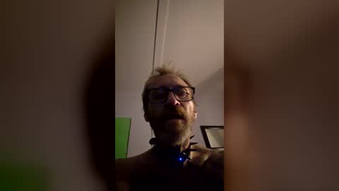Snapshot of exib68 chatting on July 1, 7:54 am exib68 online show from July 1, 7:54 am