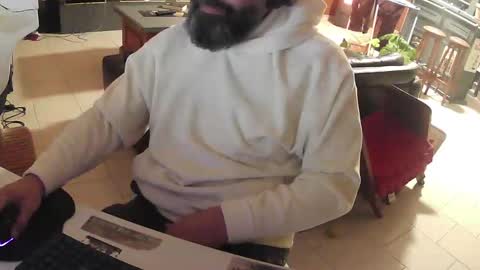 Gio online show from February 3, 8:47 pm