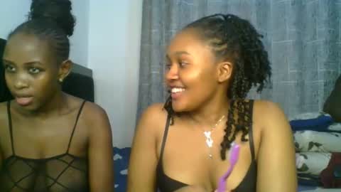 Snapshot of exotic_cutiee chatting on April 26, 8:17 pm exotic_cutiee online show from April 26, 8:17 pm