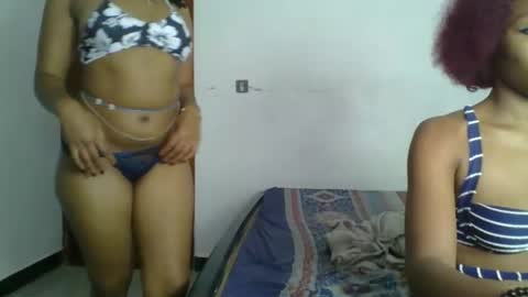 Snapshot of exotic_cutiee chatting on April 29, 6:25 pm exotic_cutiee online show from April 29, 6:25 pm
