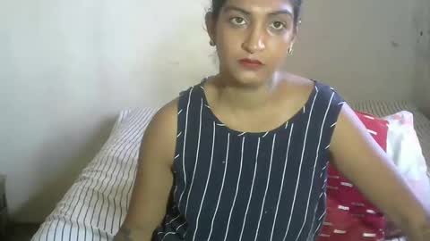 Snapshot of exotic_queen01 chatting on December 29, 1:17 pm Amber online show from December 29, 1:17 pm