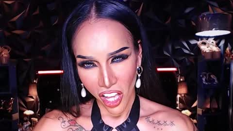 Snapshot of exoticalodia chatting on February 19, 7:05 pm exoticalodia online show from February 19, 7:05 pm