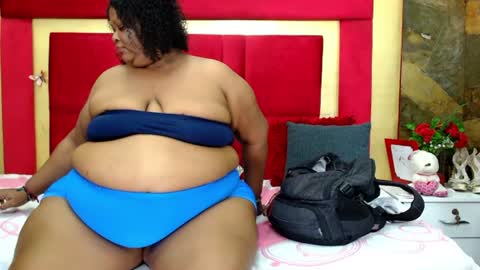 Snapshot of exoticbigmandx chatting on June 24, 2:38 pm Mandy online show from June 24, 2:38 pm