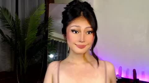 Candy  online show from December 17, 12:11 pm