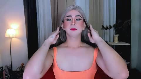 expensive_elise online show from March 29, 4:07 pm