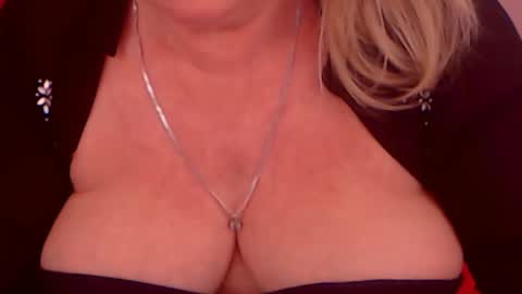 Alana online show from January 2, 2:33 am