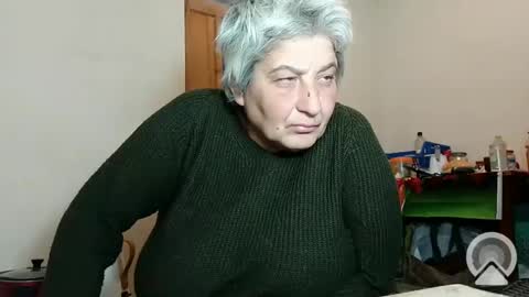 Snapshot of exquisitemature chatting on January 3, 12:33 am ExquisiteMature online show from January 3, 12:33 am