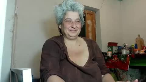 Snapshot of exquisitemature chatting on January 28, 12:57 am ExquisiteMature online show from January 28, 12:57 am