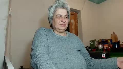 Snapshot of exquisitemature chatting on February 15, 1:31 am ExquisiteMature online show from February 15, 1:31 am