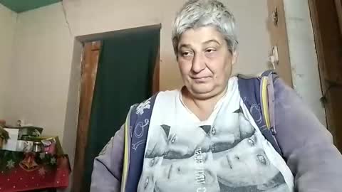 Snapshot of exquisitemature chatting on October 14, 7:20 am ExquisiteMature online show from October 14, 7:20 am