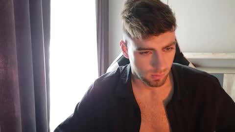 Snapshot of exstayz chatting on October 1, 6:41 am Sweetheart online show from October 1, 6:41 am