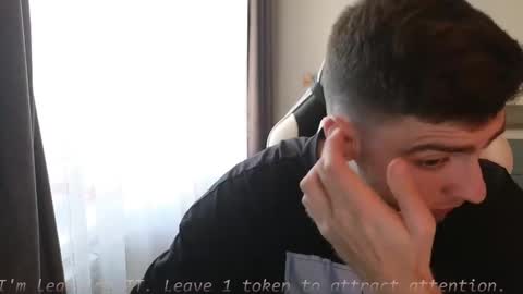 Snapshot of exstayz chatting on December 17, 12:11 pm Sweetheart online show from December 17, 12:11 pm