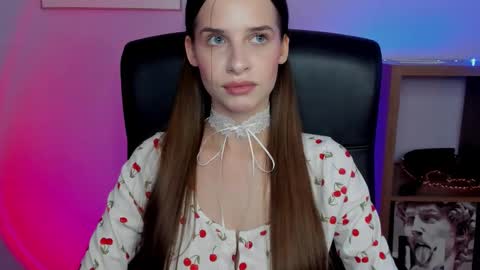 Snapshot of extasy_maya chatting on November 12, 7:53 am Maya online show from November 12, 7:53 am