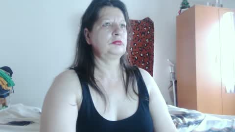 ExtasyMature online show from June 15, 5:31 am