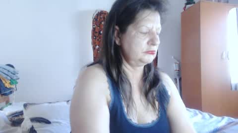 ExtasyMature online show from June 17, 5:32 am