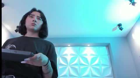 Nina online show from February 23, 2:03 pm