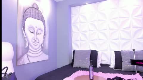 Nina online show from March 11, 7:42 pm