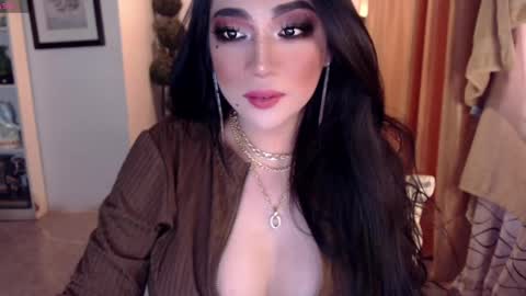 Snapshot of extraordinarypleasure chatting on May 28, 4:32 am Eunice online show from May 28, 4:32 am