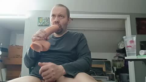 Snapshot of extreme09111970 chatting on March 6, 11:56 pm Extreme09111970 online show from March 6, 11:56 pm