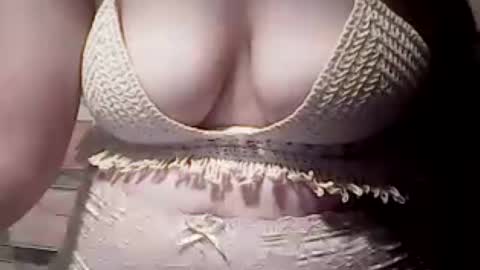 extremelydmilkyboobs online show from August 7, 1:13 pm