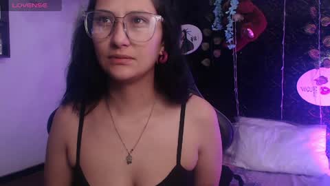 eyes moon online show from May 7, 10:09 am