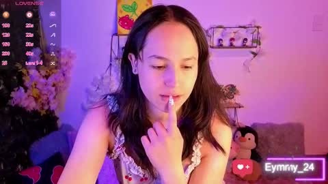 Snapshot of eymmy_24 chatting on February 9, 3:21 am eymmy_24 online show from February 9, 3:21 am