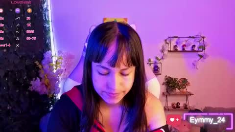 Snapshot of eymmy_24 chatting on February 23, 11:24 pm eymmy_24 online show from February 23, 11:24 pm