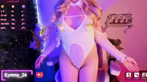 Snapshot of eymmy_24 chatting on April 9, 2:22 am eymmy_24 online show from April 9, 2:22 am