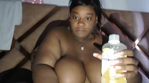 eyshaexotii online show from December 21, 1:51 pm