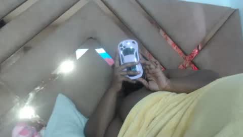eyshaexotii online show from April 30, 6:25 pm